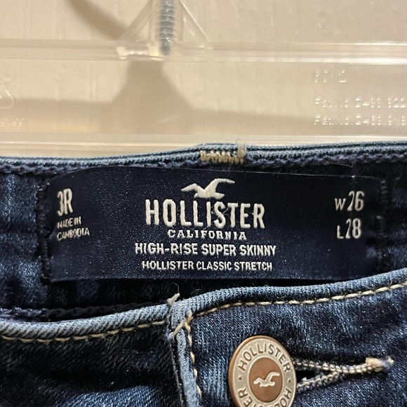 Hollister. High Rise Super Skinny (Hollister classic stretch) - Picture 5 of 5